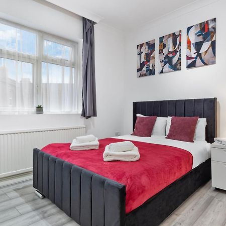 Green Hype - 10 Mins To Stadium - Sleeps 8 Londyn Zewnętrze zdjęcie
