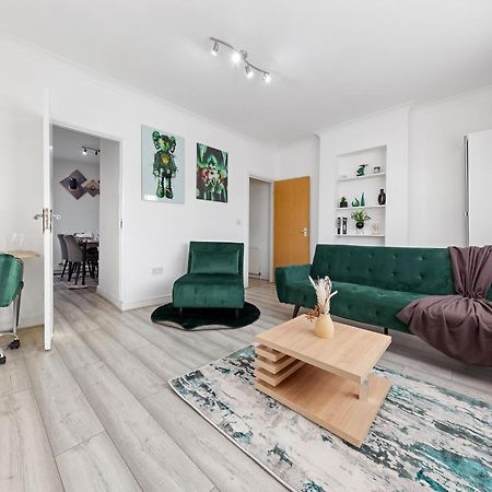 Green Hype - 10 Mins To Stadium - Sleeps 8 Londyn Zewnętrze zdjęcie